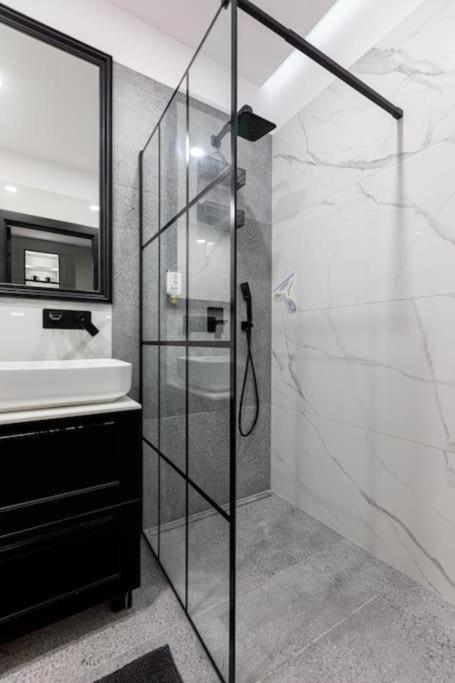 Golden Apartments Wroclaw - Great Location - Cozy And Bright&Janapawla19 외부 사진